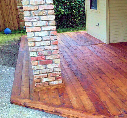 Cedar decks and wood deks Texas