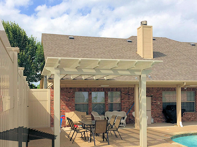 Fence and gates in Texas